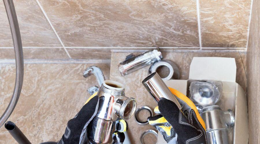 Professional gutter cleaning in Hanska, MN